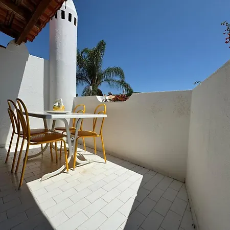 Casa Flores 度假居 *