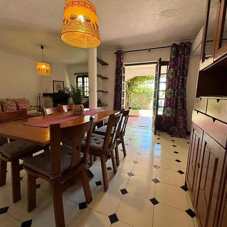 Casa Flores Holiday home *